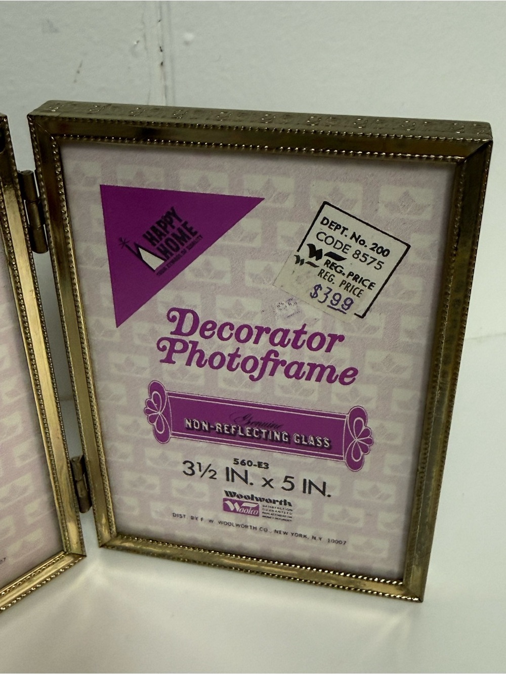 Vintage Goldtone Triple Hinged Picture Frame | Holds Three 3.5x5 Photos NOS NWT - Picture 6 of 12